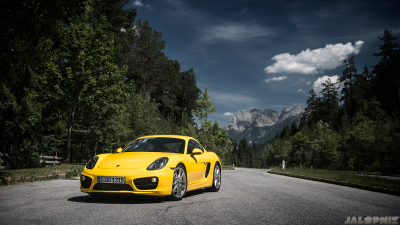 Illustration for article titled The Most Gorgeous Photos Of A Porsche Cayman You Will Ever See